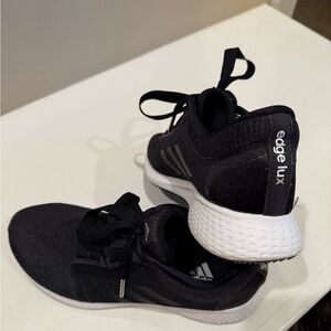 Adidas Edge Lux shoes.🖤